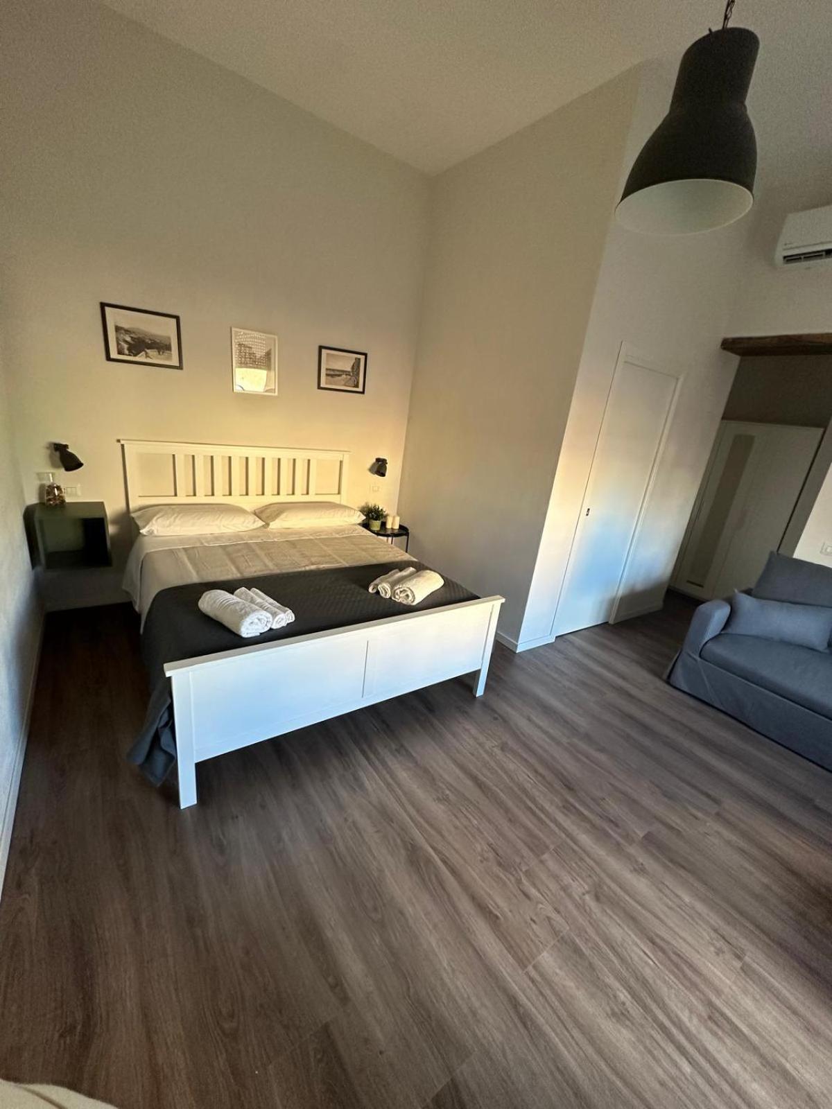 Tammurriata Nera Bedroom Naples Extérieur photo